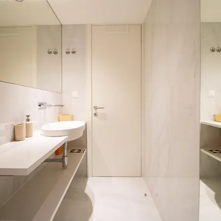Reference T0 Apartment